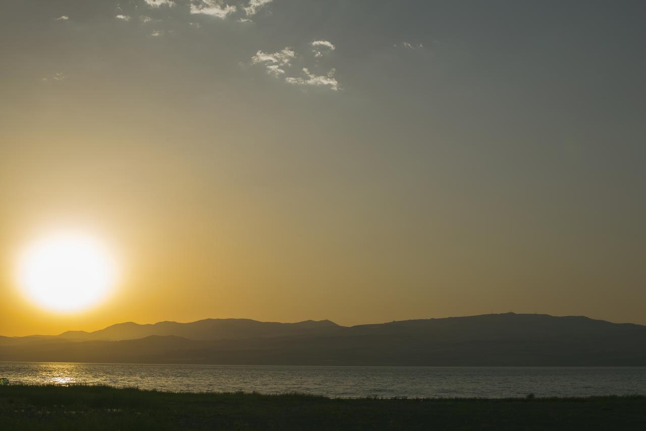 The Setai Sea Of Galilee Hotell Ein Gev Exteriör bild